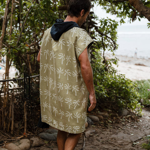 Changing Poncho: Breezy Palms/Olive