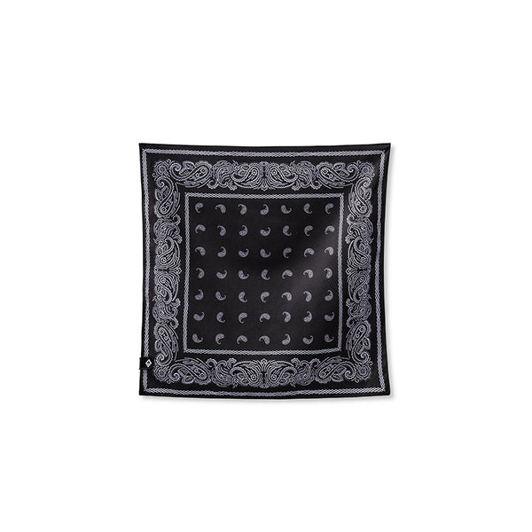 Paisley/Black Bandana Towel | Nomadix – NOMADIXオフィシャルサイト