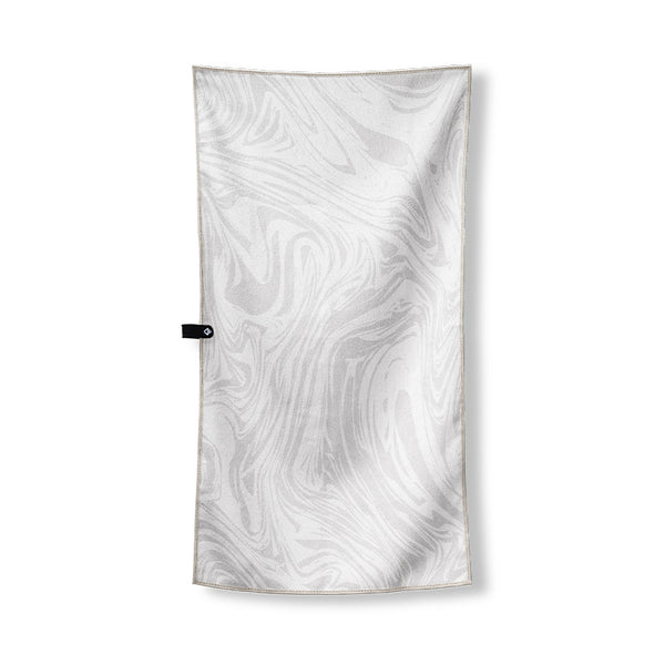 Flow/White Fitness Towel | Nomadix – NOMADIXオフィシャルサイト