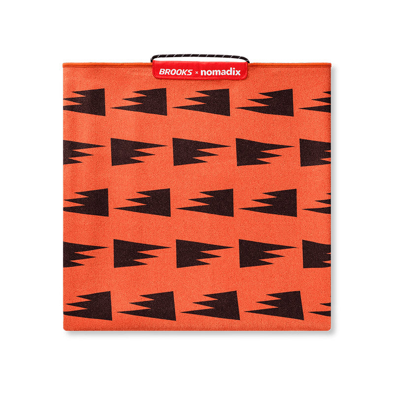 Original Towel: Summit/Ex Orange (Nomadix x Brooks)