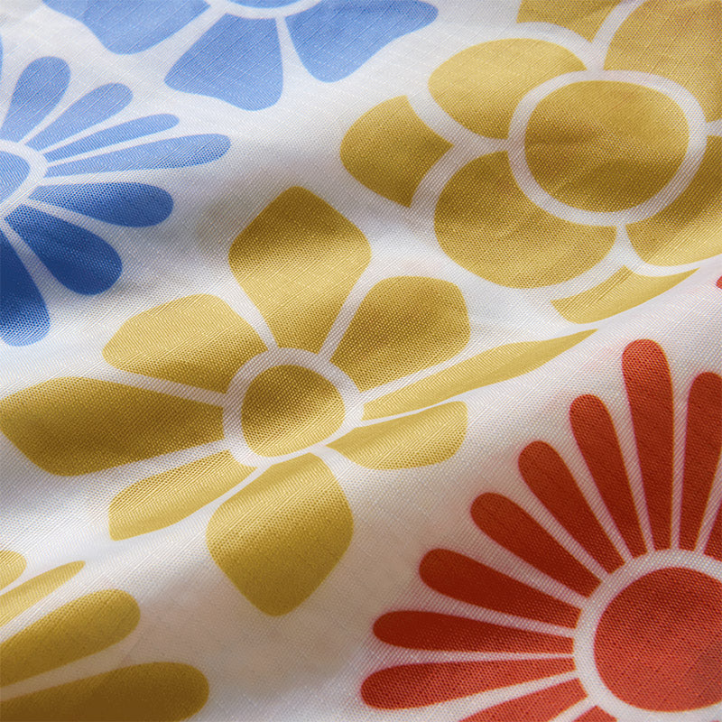 Pocket Tote: Flowerbed/Multi