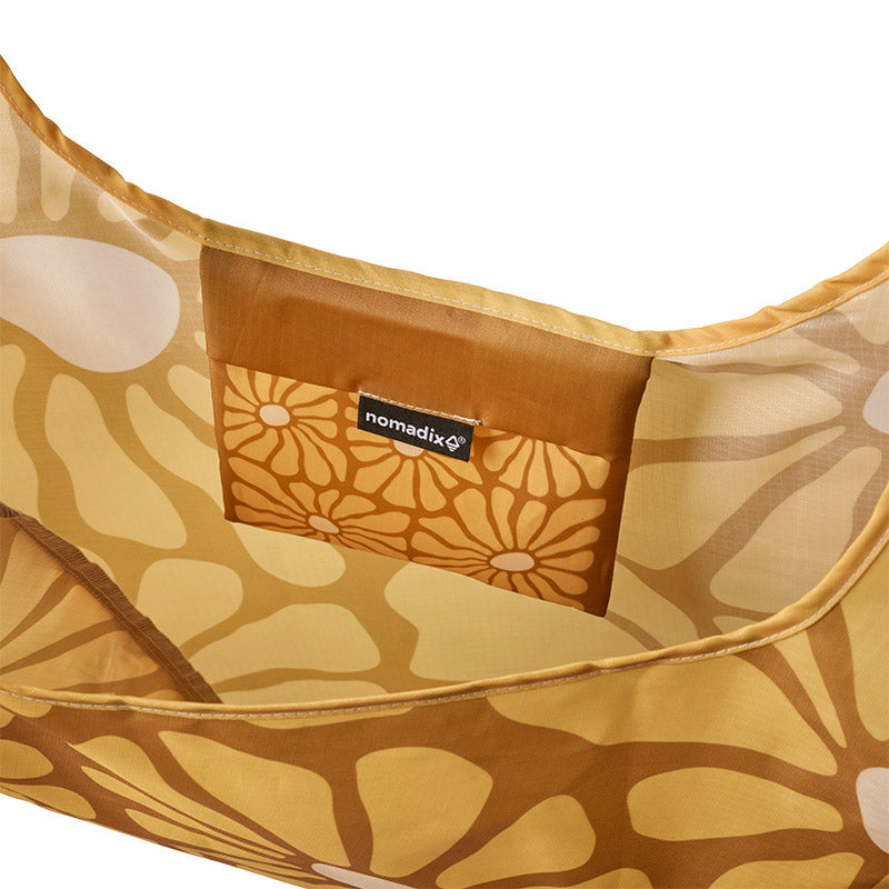 Pocket Tote: Lazy Daisy/Gold