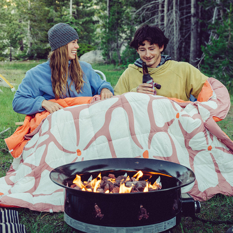 Graphene Puffer Blanket: Happy FL/Desert Clay