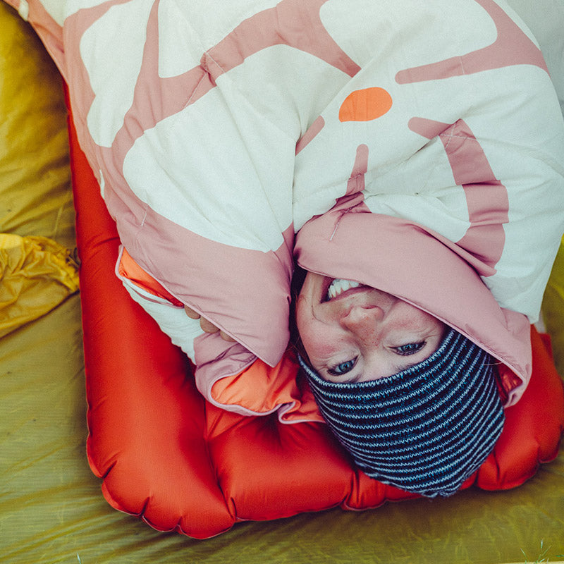 Graphene Puffer Blanket: Happy FL/Desert Clay