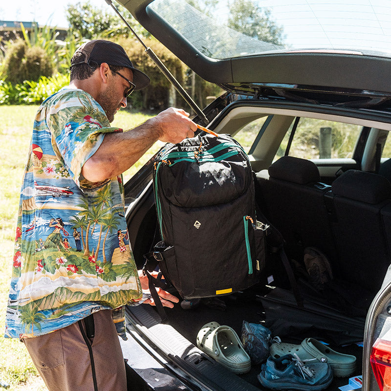 Daytripper Backpack: Raven Black