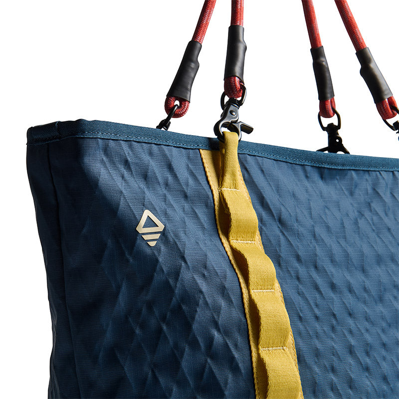 Daytripper Tote: Deep Sea Blue