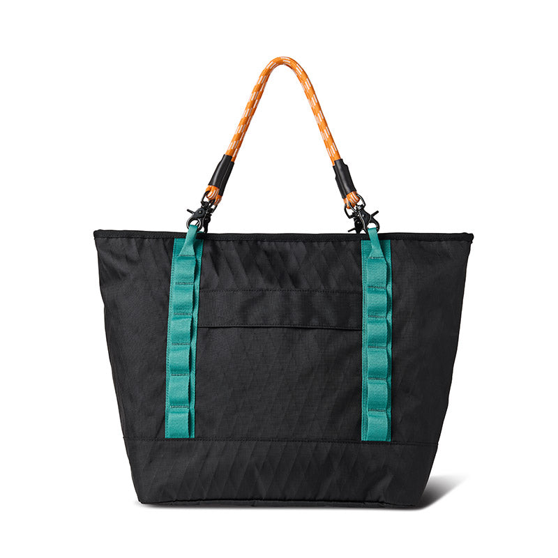 Daytripper Tote: Raven Black