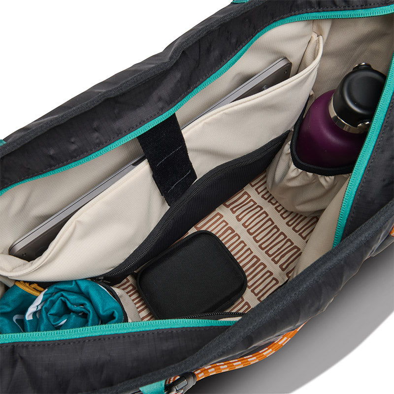 Daytripper Tote: Raven Black