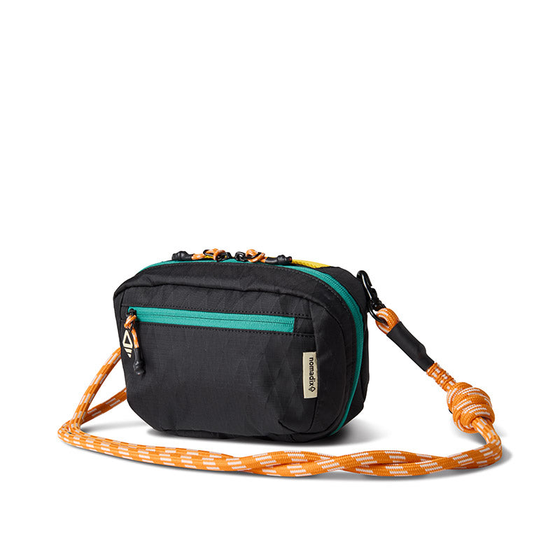 Traveler Tech Sling: Raven Black