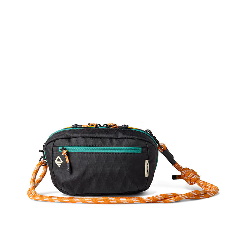 Traveler Tech Sling: Raven Black