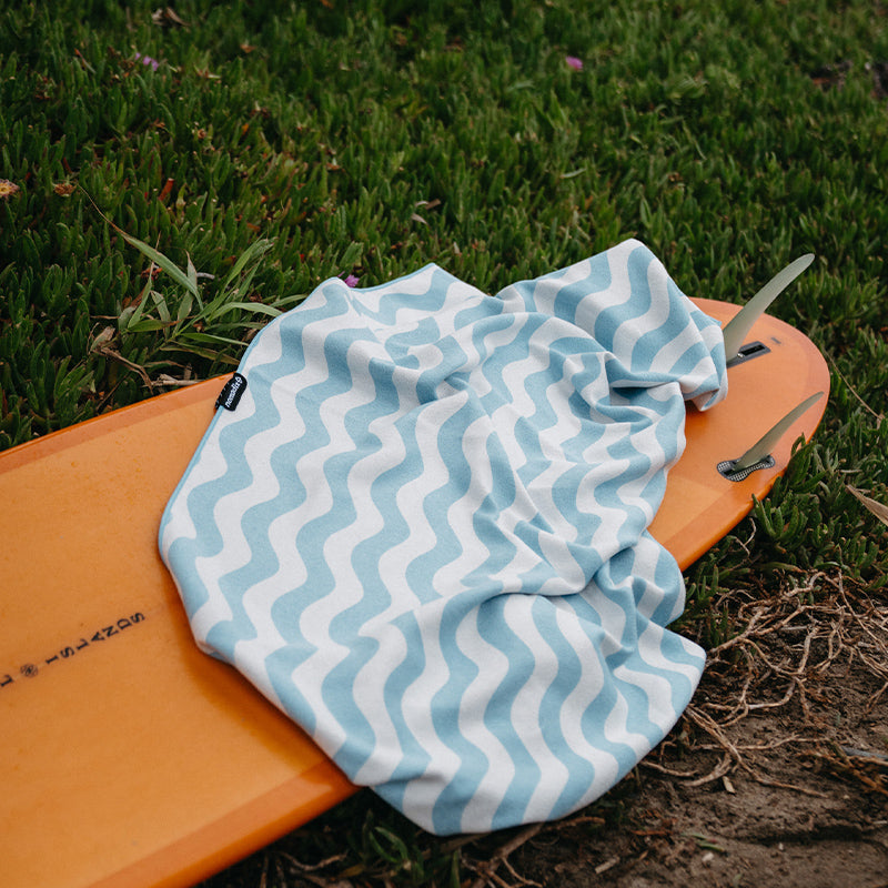 Original Towel: Calm Seas/Pale Blue Sky