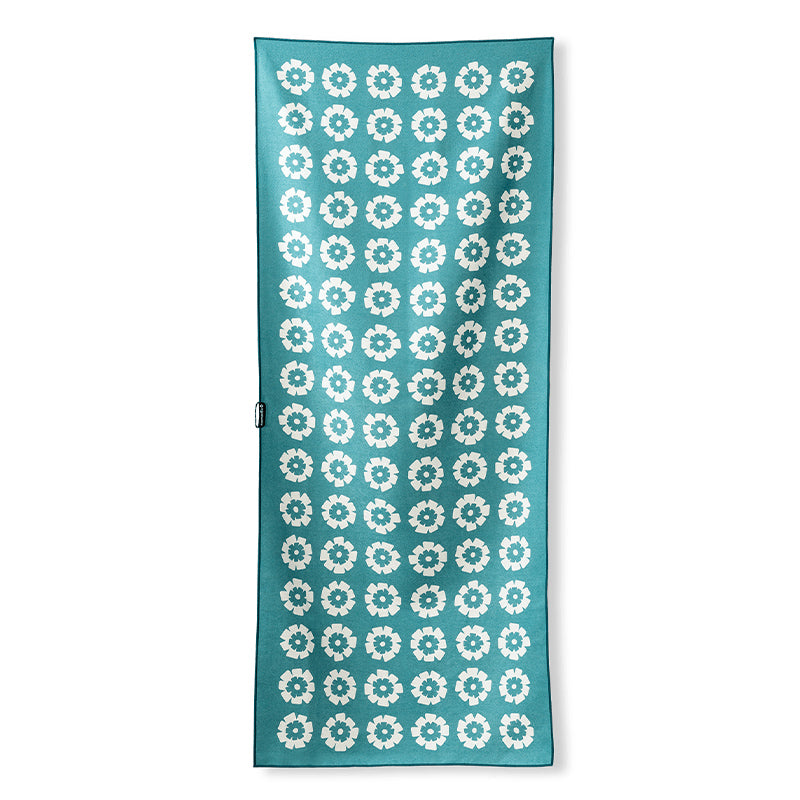 Original Towel: Fresh Flowers/Teal Ocean