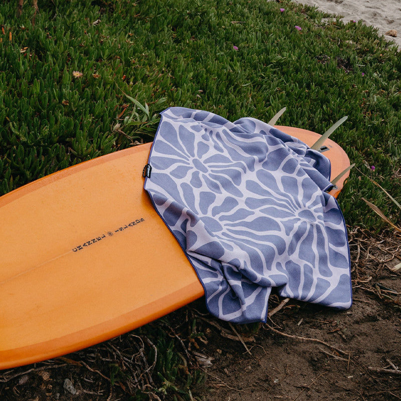 Original Towel: Lazy Daisy/Dusk